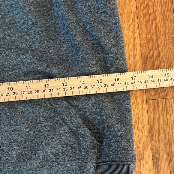 Hurley/Nike collaboration- Youth Two-Tone Gray and Black Hoodie - Picture 5 of 9